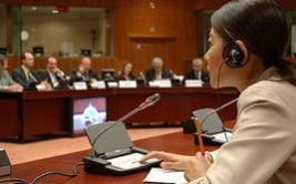 同聲翻譯市場(chǎng)現(xiàn)狀與未來(lái)趨勢(shì)調(diào)研分析